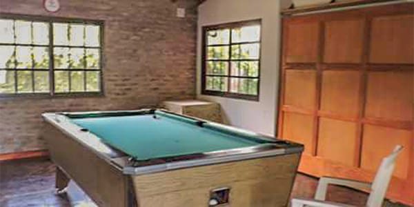f90d_web_images_internacion_0004_moreno_pool