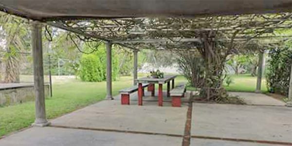 f90d_web_images_internacion_0011_moreno_pergola
